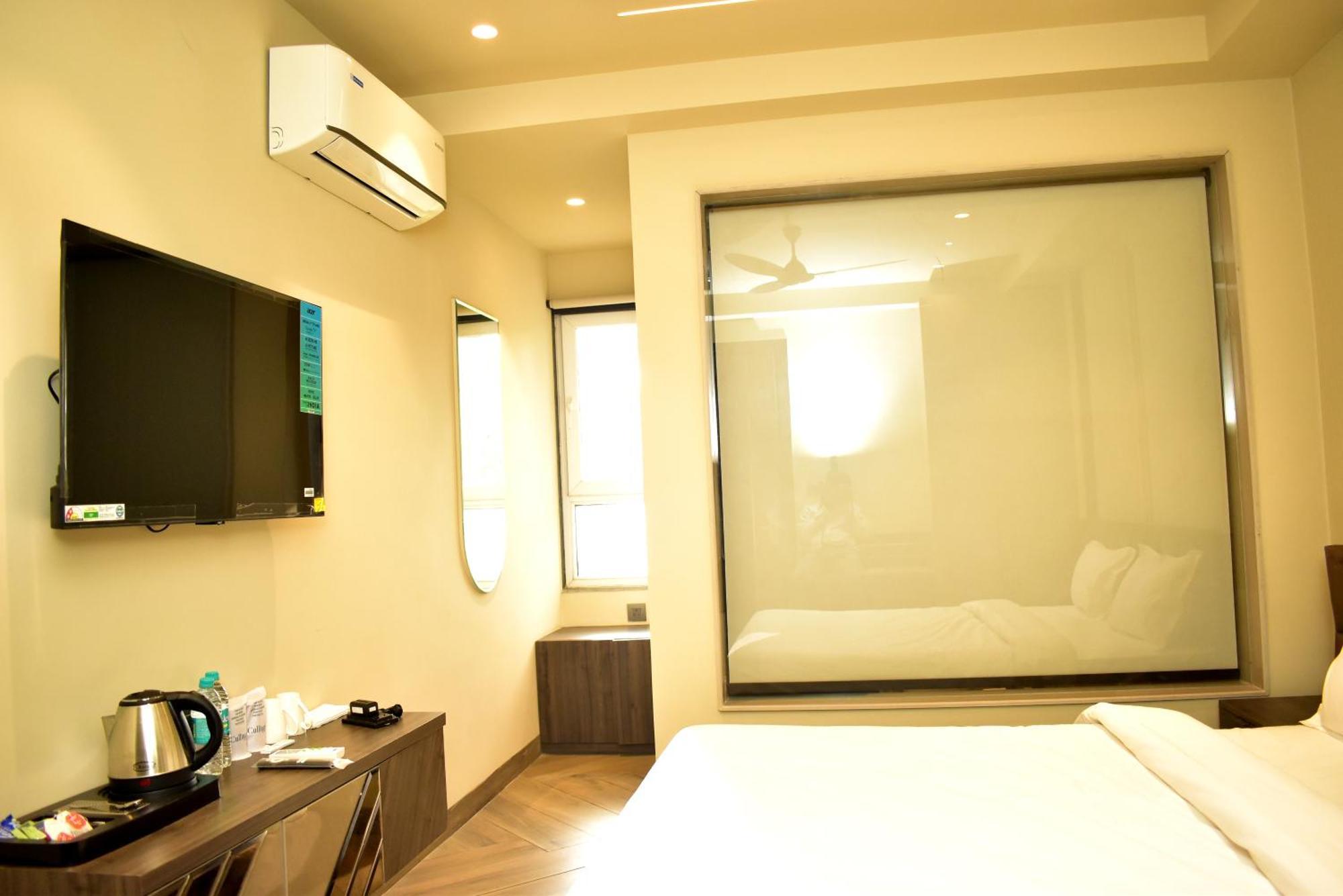 Hotel Cullinan By Qotel Janakpuri Delhi  Bagian luar foto